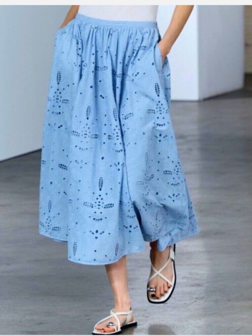 ZARA Collection Cotton Cutout Eyelet Embroidered Skirt blue, midi maxi size L